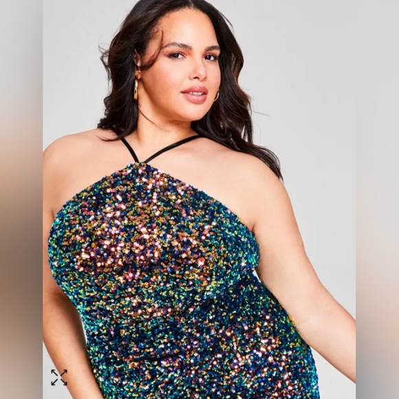 Sequined Halter High-slit Ptp 18 - Picture 3 of 7